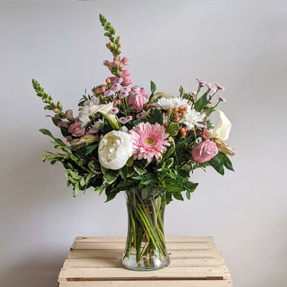 Seasonal Vase Arrangement Subscription