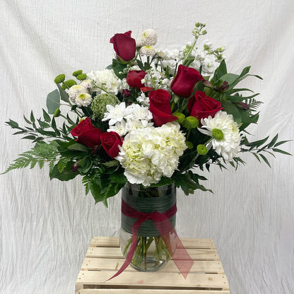 Seasonal Vase Arrangement Subscription